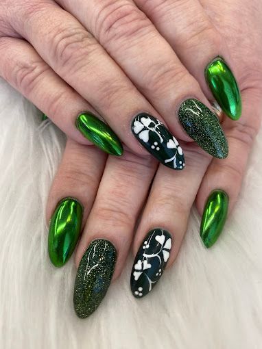Nail design by Horizon Nail & Spa