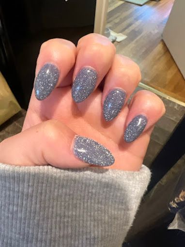 Nail design by Horizon Nail & Spa