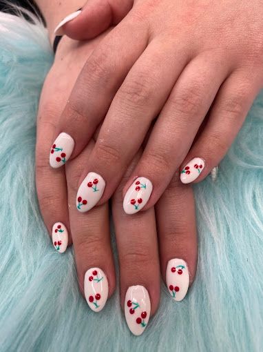 Nail design by Horizon Nail & Spa