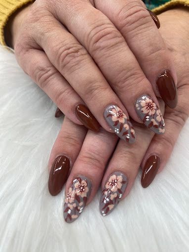 Nail design by Horizon Nail & Spa